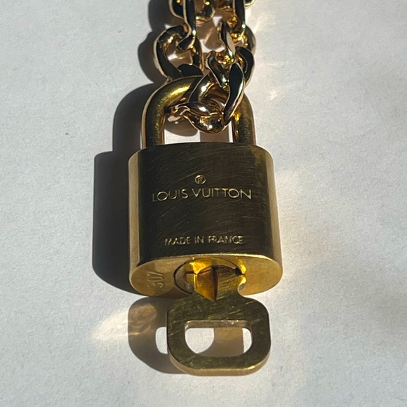 Authentic Louis Vuitton Lock & Key - Picture 4 of 6